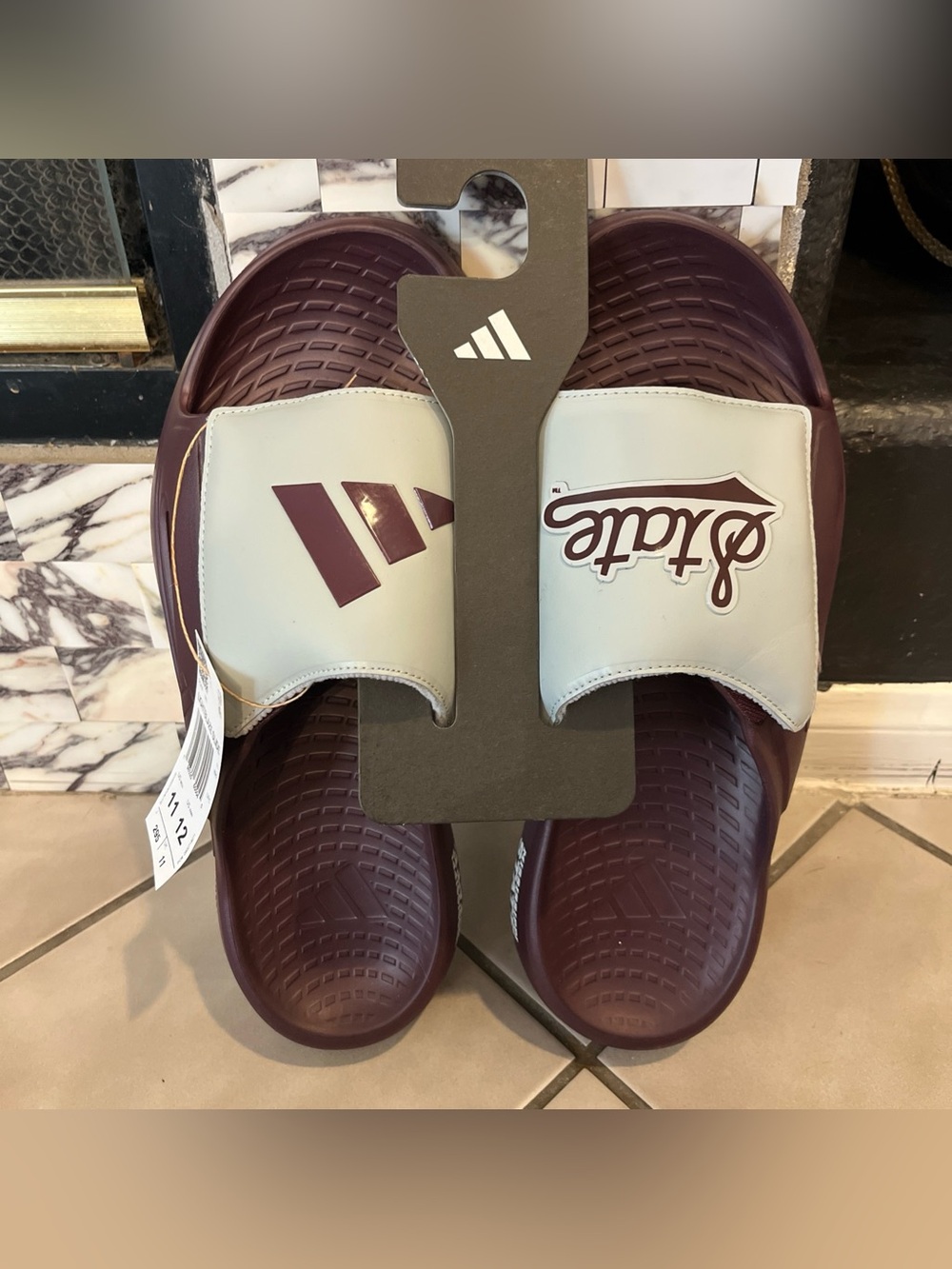 NEW Adidas Mississippi State Bulldogs LightBlaze Slide IH7118 Men Sz 11 Women 10